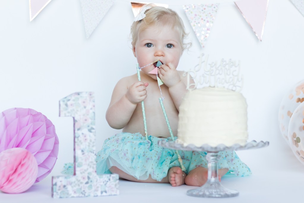 Cake Smash Photographer Northamptonshire