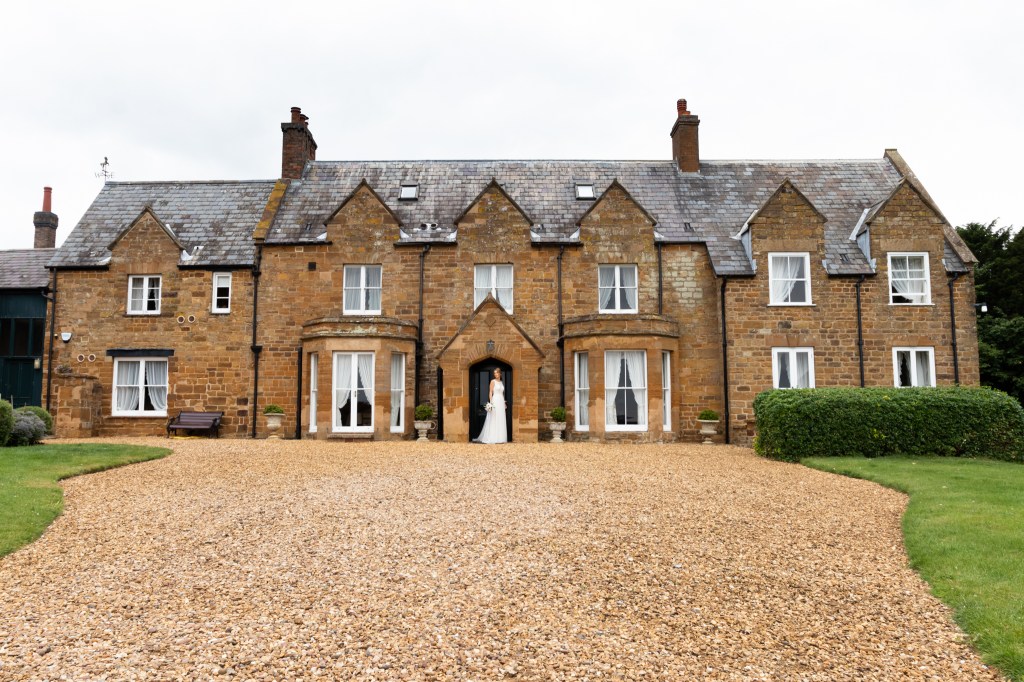 northamptonshire-wedding-venue
