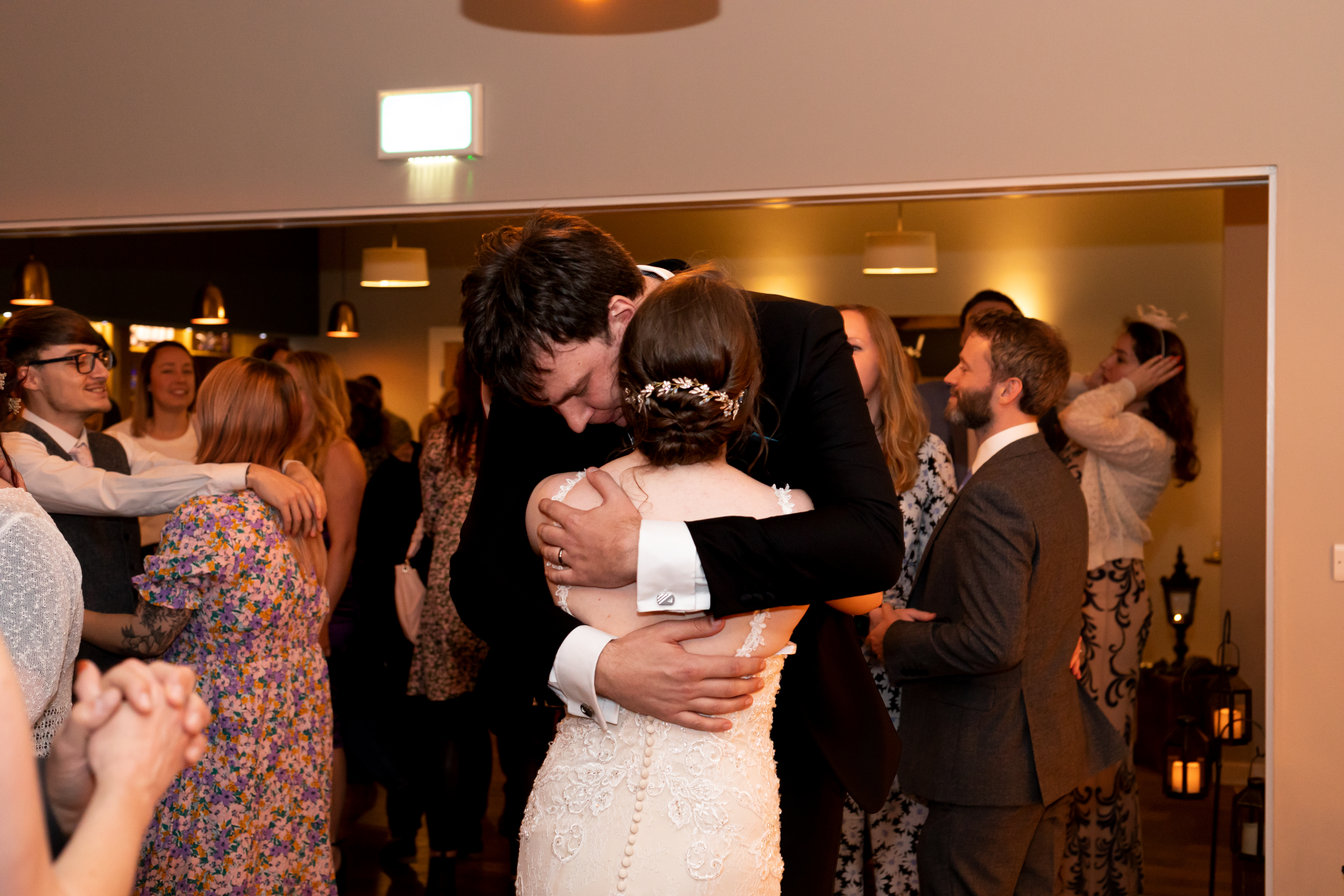 Leicestershire-documentary-wedding-photographer