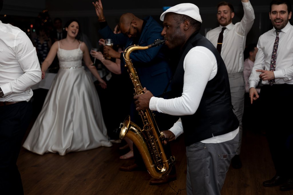 Northamptonshire-wedding-photographer-saxophonist