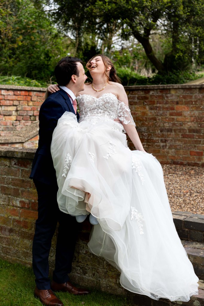 Barns at Hunsbury Hill wedding venue Northamptonshire. Wedding photographer Northants. 