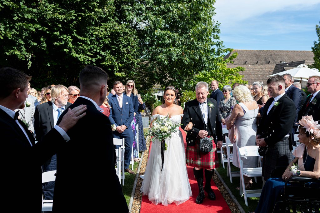 Kettering-Park-hotel-Wedding-Venue-northamptonshire-photographer